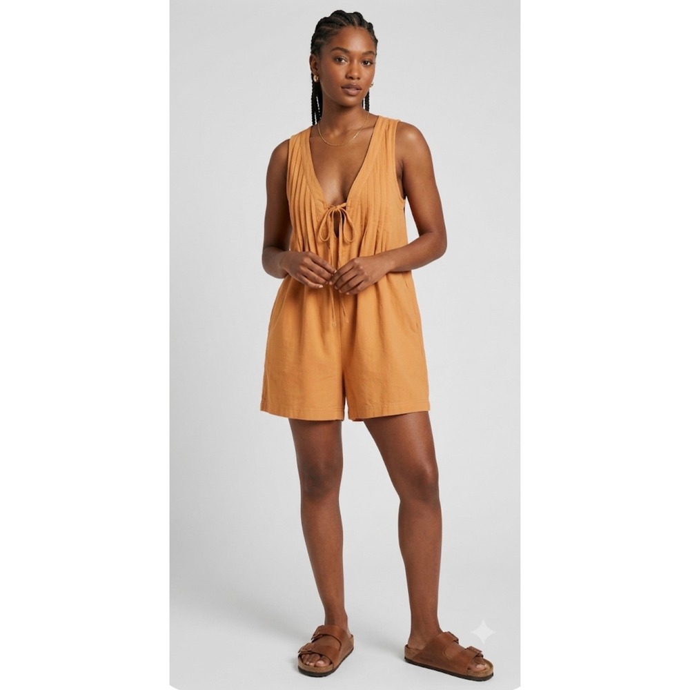 Tied Front Pleated Sleeveless Romper Mustard V-Neck Shorts Jumpsuit M Boho